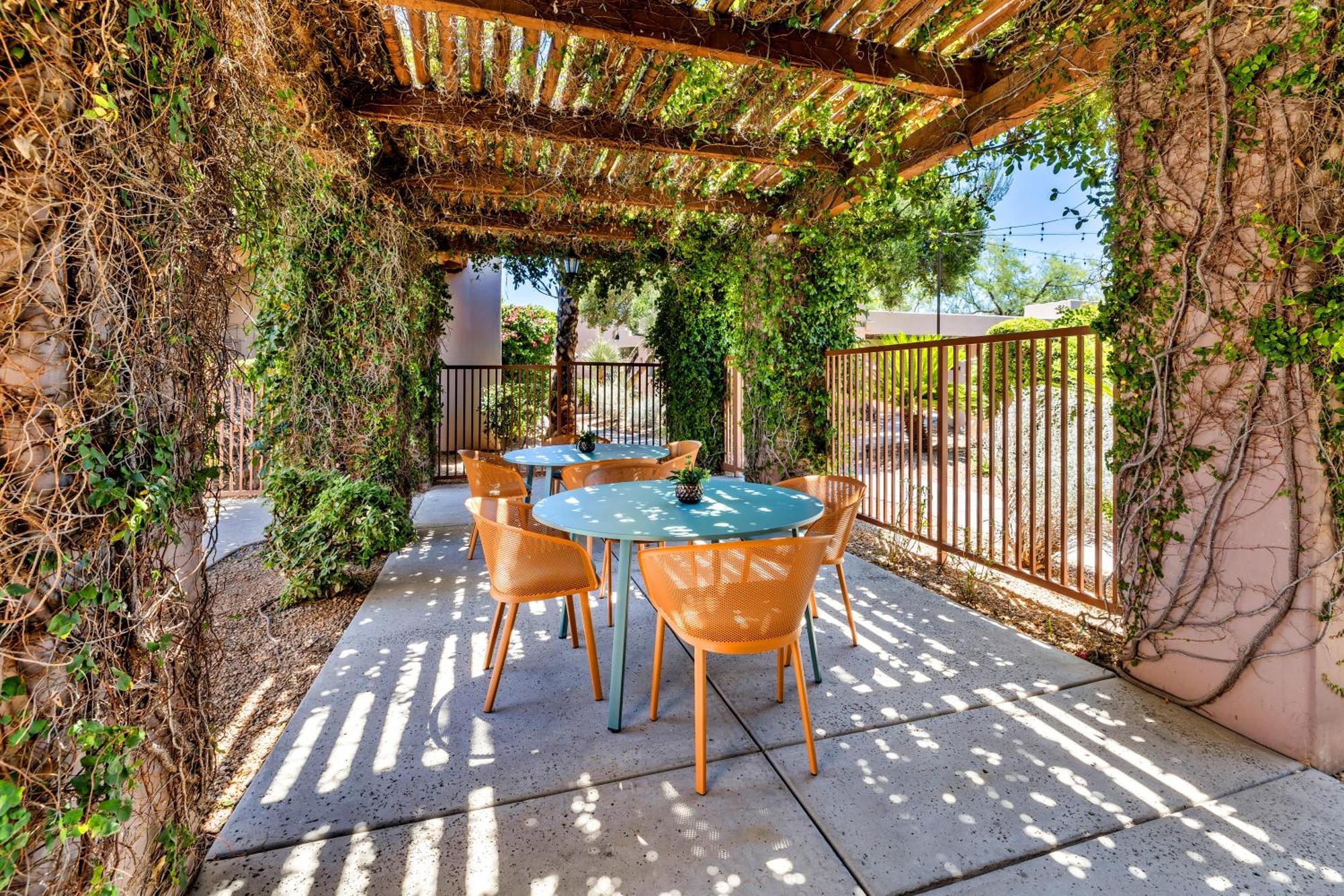 Lodge On The Desert Tucson Exterior foto